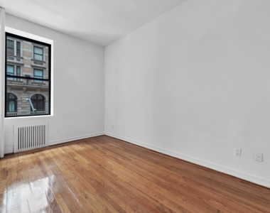 Madison Avenue - Photo Thumbnail 3