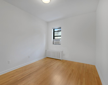 Madison Avenue - Photo Thumbnail 5