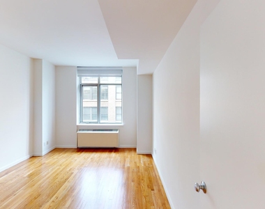 120 W. 21st - Photo Thumbnail 2