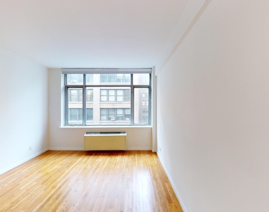 120 W. 21st - Photo Thumbnail 3