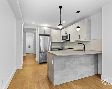 13 Old Fulton Street - Photo Thumbnail 1