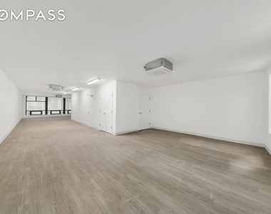 24 Beaver Street - Photo Thumbnail 2