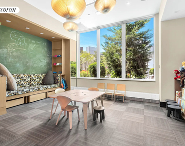 50 Bridge Park Drive - Photo Thumbnail 15