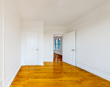 357 Edgecombe Avenue - Photo Thumbnail 6