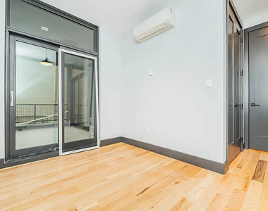 435 Wilson Avenue - Photo Thumbnail 3