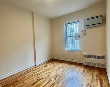 333 East 84th Street - Photo Thumbnail 2