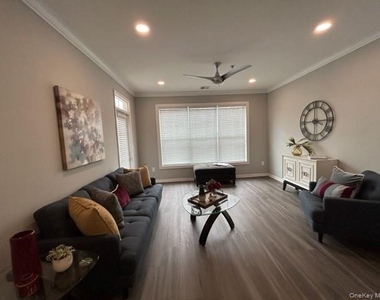 313 Charles Pond Drive - Photo Thumbnail 10