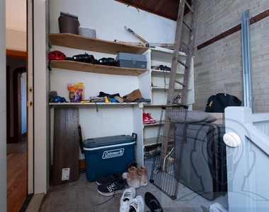 5057 West Newport Avenue - Photo Thumbnail 15