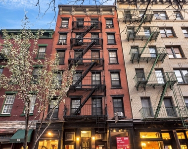 Christopher Street - Photo Thumbnail 5