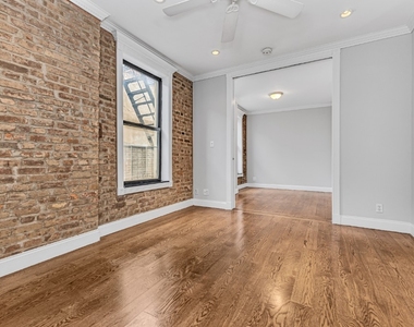 232 Elizabeth Street & Prince Street - Photo Thumbnail 4