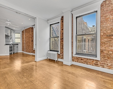 232 Elizabeth Street & Prince Street - Photo Thumbnail 7