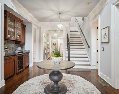 1930 Northside Drive Nw - Photo Thumbnail 2