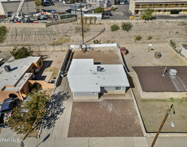 1015 N Clark Drive - Photo Thumbnail 6