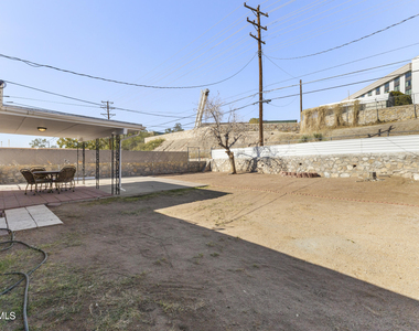 1015 N Clark Drive - Photo Thumbnail 10