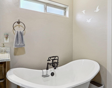 5936 Anapaula Drive - Photo Thumbnail 36