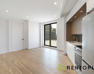 494 Manhattan Avenue - Photo Thumbnail 2