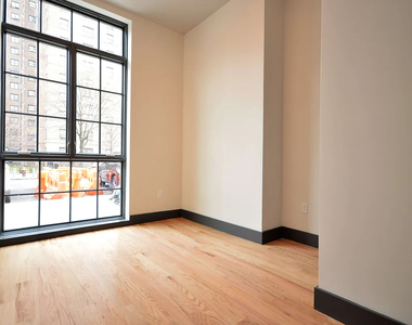 83 Humboldt Street - Photo Thumbnail 2