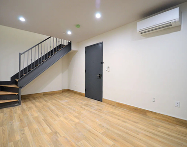 83 Humboldt Street - Photo Thumbnail 5
