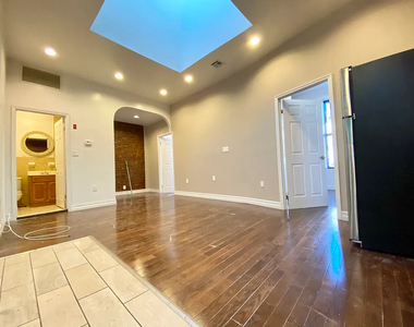 920 Fulton Street - Photo Thumbnail 0