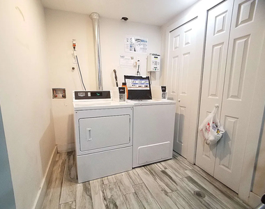1704 Madison Street - Photo Thumbnail 8