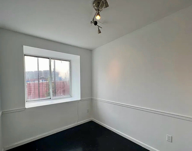 436 Wilson Avenue - Photo Thumbnail 7