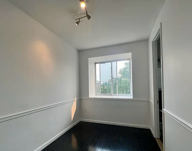 436 Wilson Avenue - Photo Thumbnail 5