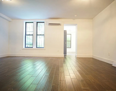 807 Quincy Avenue - Photo Thumbnail 0