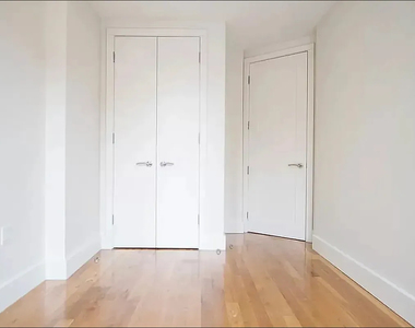 193 Bedford Avenue - Photo Thumbnail 7