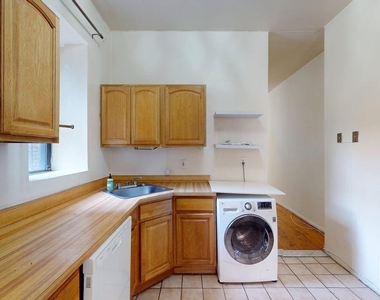 West 106th Street - Photo Thumbnail 14