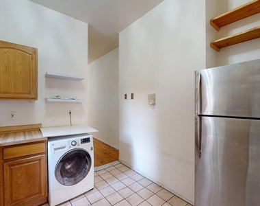 West 106th Street - Photo Thumbnail 15