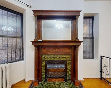 West 106th Street - Photo Thumbnail 9