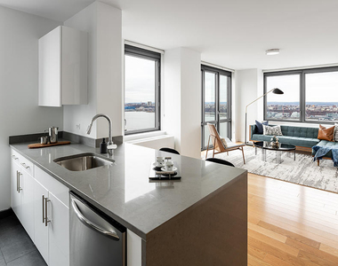 West 57th St - Photo Thumbnail 1