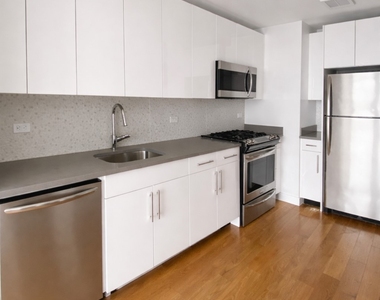 West 57th St - Photo Thumbnail 2