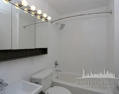 Copy of West 53rd Street - Photo Thumbnail 2