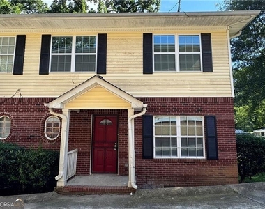 24 S Eugenia Place - Photo Thumbnail 1