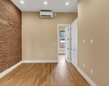 400 W 56th Street - Photo Thumbnail 0