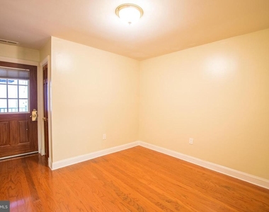 1124 E Passyunk Avenue - Photo Thumbnail 7