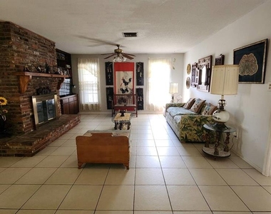 2405 Neptune Road - Photo Thumbnail 18