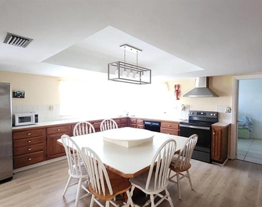 2405 Neptune Road - Photo Thumbnail 19