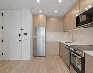 702 E 32nd St Brooklyn NY 11210 - Photo Thumbnail 8