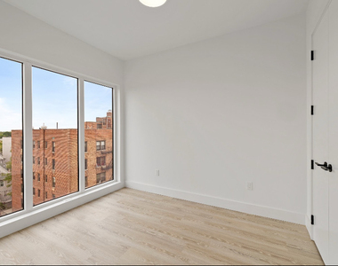 702 E 32nd St Brooklyn NY 11210 - Photo Thumbnail 6