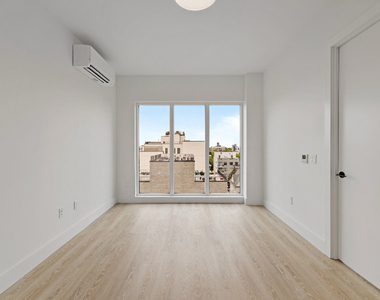 702 E 32nd St Brooklyn NY 11210 - Photo Thumbnail 9