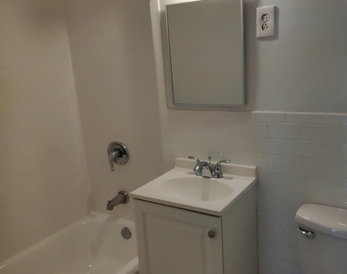 First av/ 58th street  - Photo Thumbnail 3