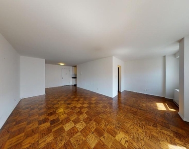 East 88th Street - Photo Thumbnail 1