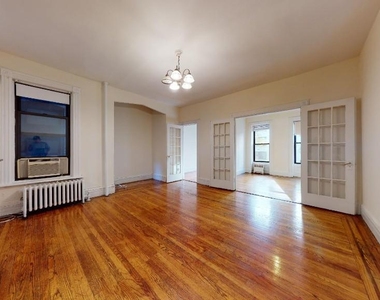 East 89th Street - Photo Thumbnail 0