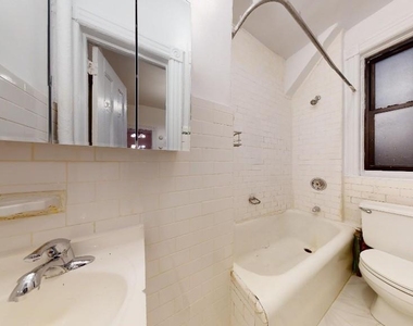 East 89th Street - Photo Thumbnail 7