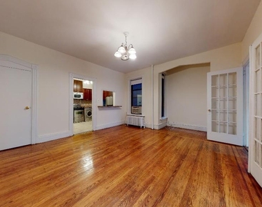 East 89th Street - Photo Thumbnail 1