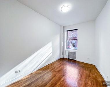 East 89th Street - Photo Thumbnail 2