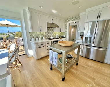 252 Grandview Street - Photo Thumbnail 15