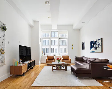 Lafayette Street - Photo Thumbnail 5